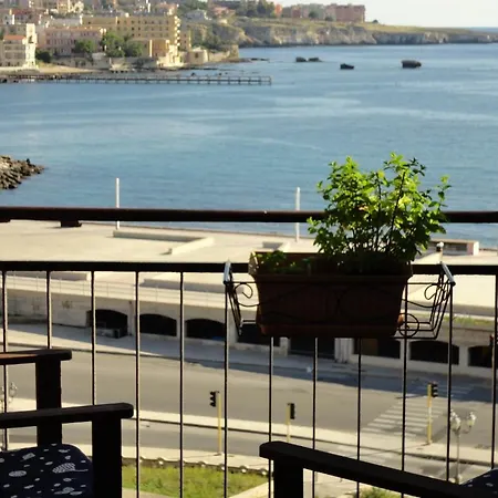 Ortigia Sea View 3*