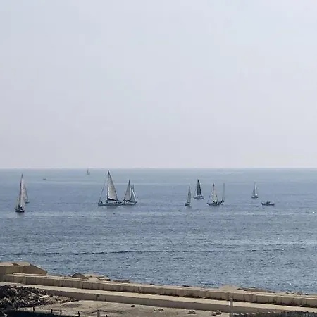 Ortigia Sea View Bed & Breakfast 3*