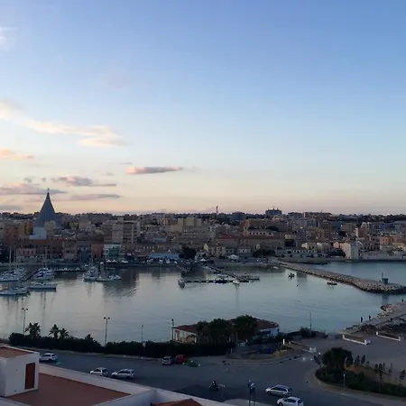 Ortigia Sea View 3*