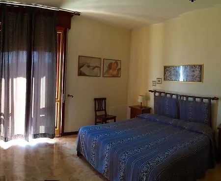 Ortigia Sea View 3*