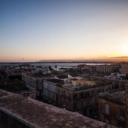 Bed & Breakfast Ortigia Sea View 3*