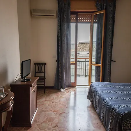 Bed & Breakfast Ortigia Sea View 3*