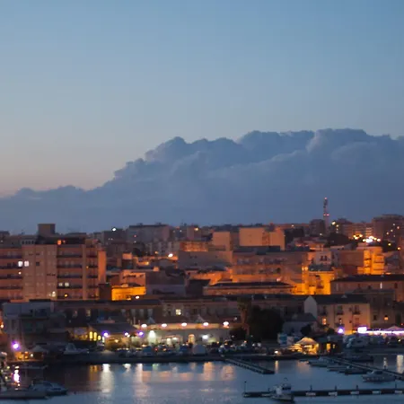 Ortigia Sea View 住宿加早餐酒店